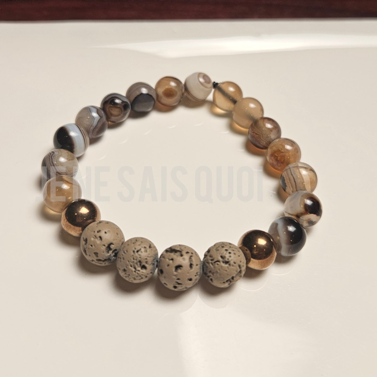 Magma Aura. Stripe Agate