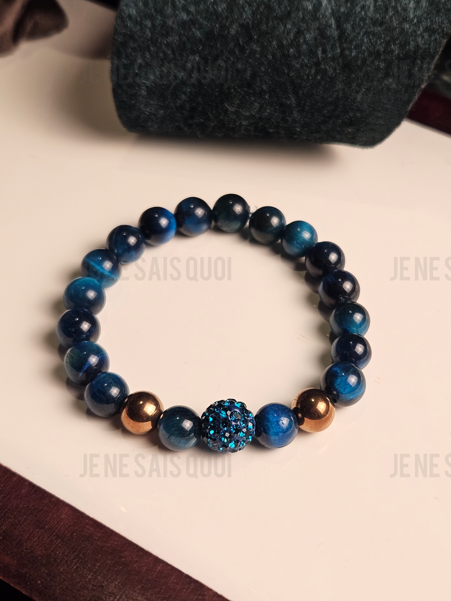 Éclipse Élégance Blue Tigers-eye