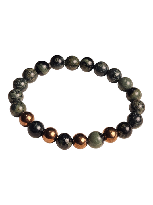Éclipse Élégance Epidote Hematite
